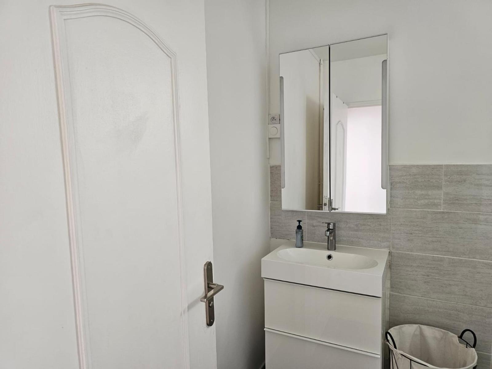 Elegant 3 Pieces Proche Paris La Defense Apartment Bezons Exterior photo